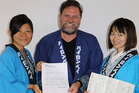 Simon and Japan Festival organisers