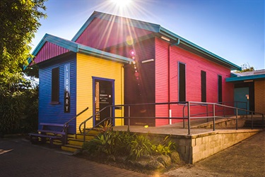 Brunswick Heads library entrance on a sunny afternoon