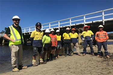 Bruns Bridge works crew