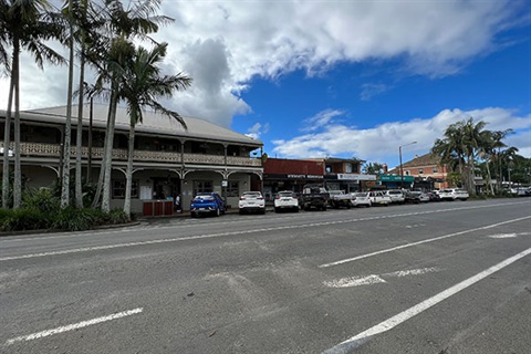 Photo of two lanes and then cars parked in Burringbar St