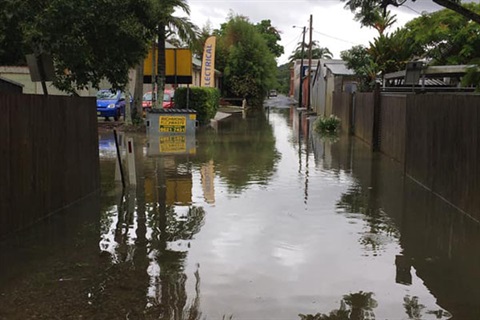 Mullum flooding 13 Feb .jpg