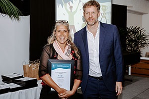 Mayor and Karen Goss community award winner