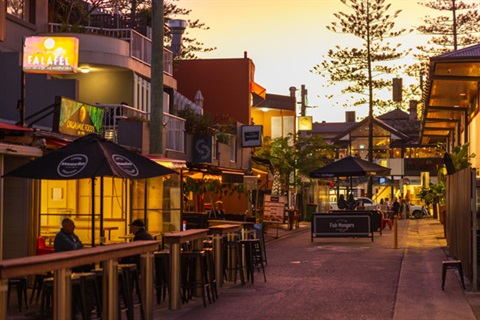 Bay Lane Byron Bay at Night - Special Entertainment Precinct.jpg